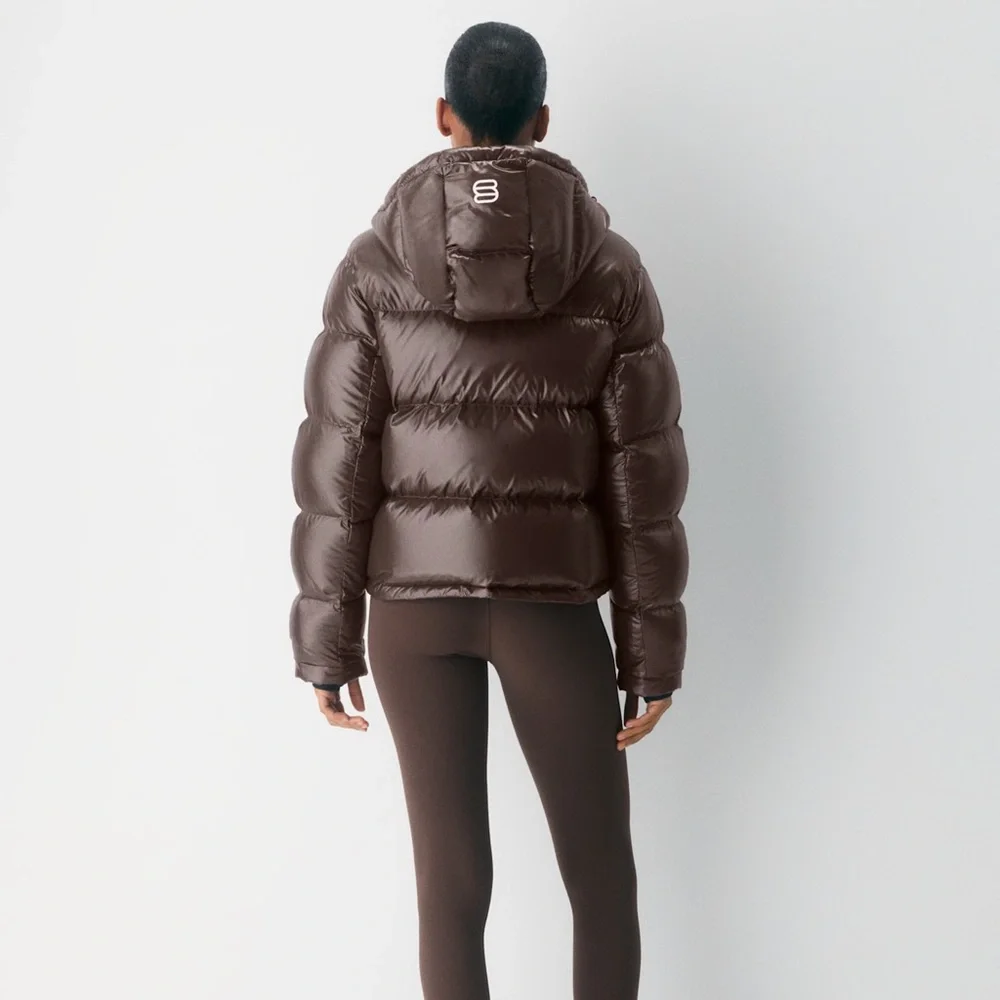 Aritzia The Super Puff™ Shorty - Hi-Gloss in Rich Mocha Brown XXS - Picture 4 of 9